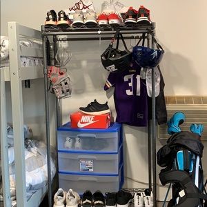 Meet your Posher, Jax